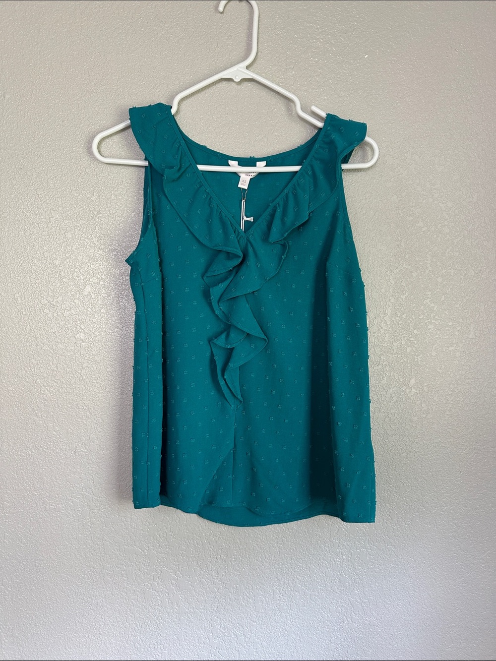 NWT LC Lauren Conrad Blue Clip Dot V-Neck Lightweight Tank Top